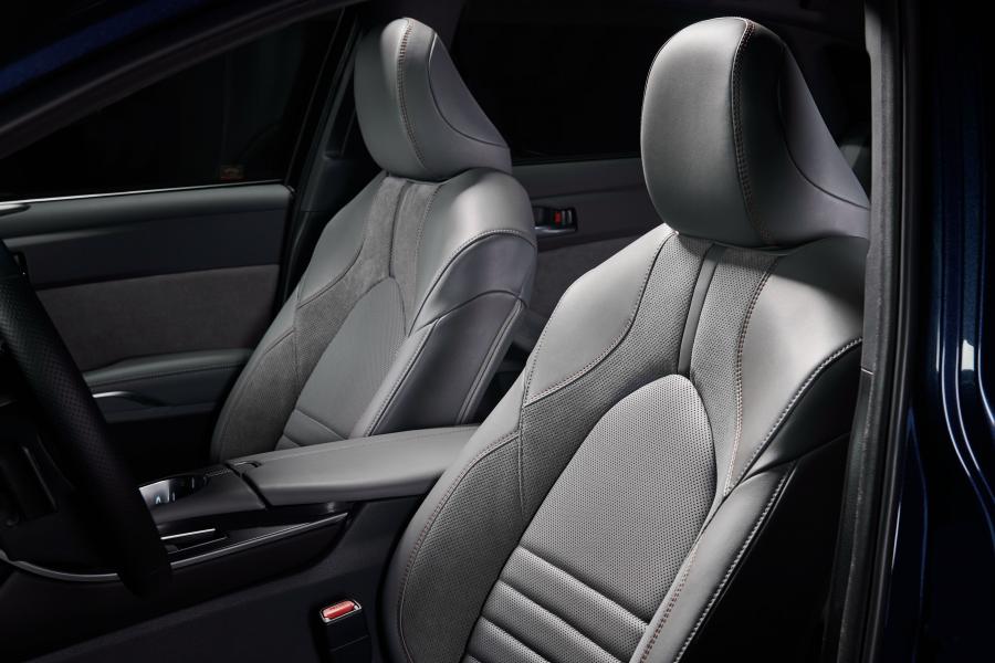 Интерьер Toyota Avalon XSE 2018 года  (фото 8 из 28)